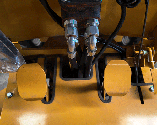 Compact Articulating Loader