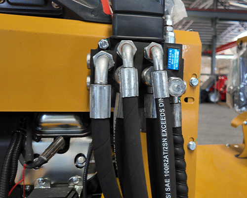 Compact Articulating Loader